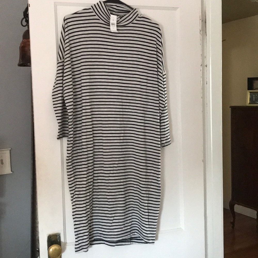 Lou & grey long sweater dress